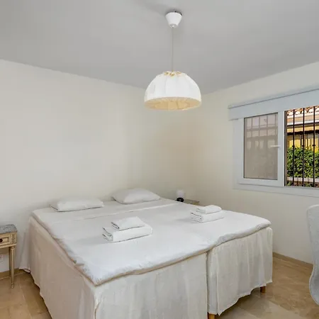 Apartment Beachclose Family In By Costarentals - Ref 185
